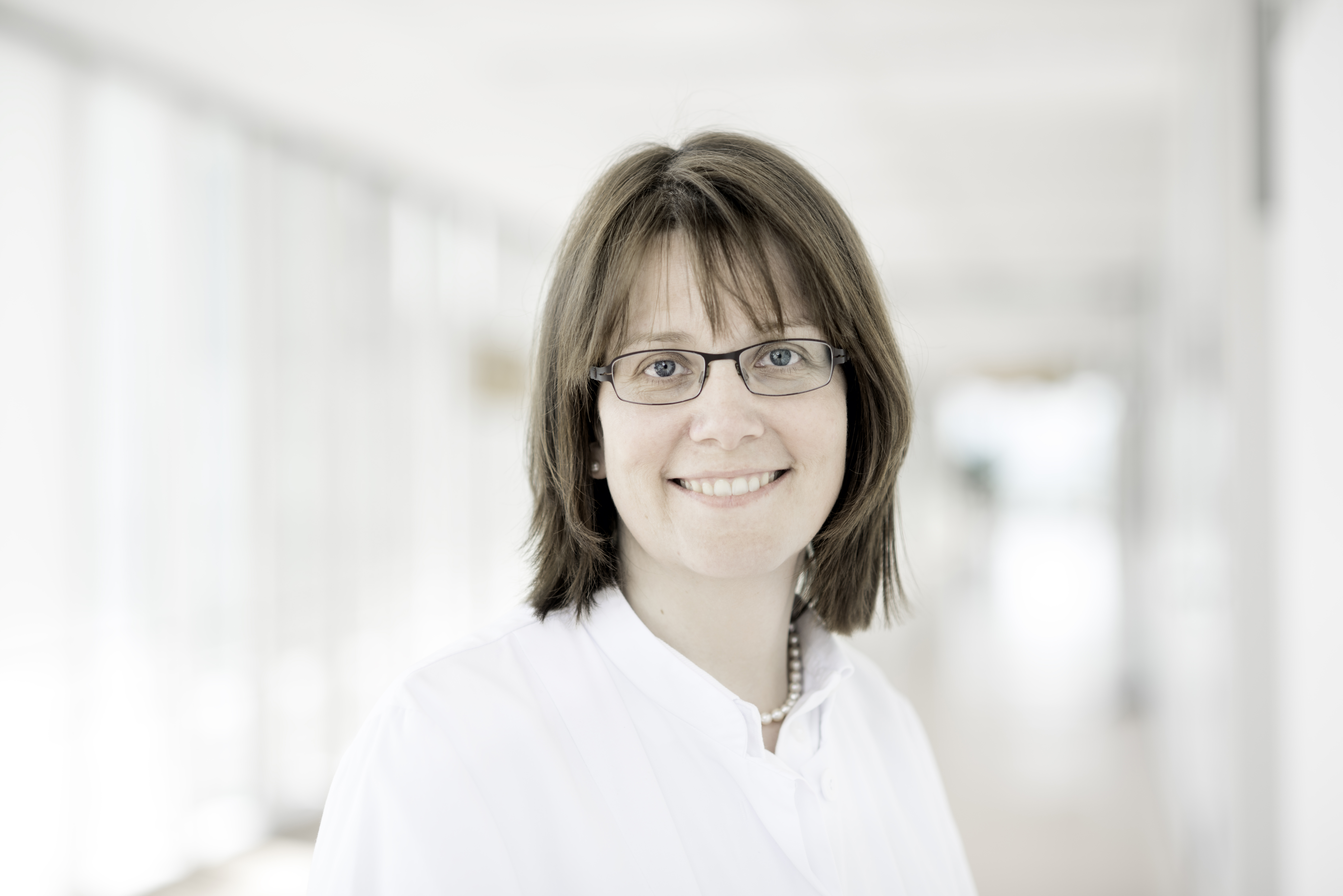 Prof. Annette Wiegand